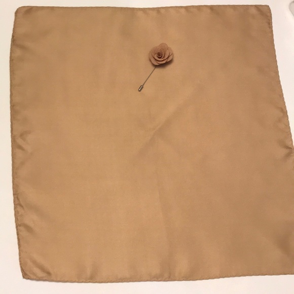 Pocket silk with flower pin - Picture 4 of 5
